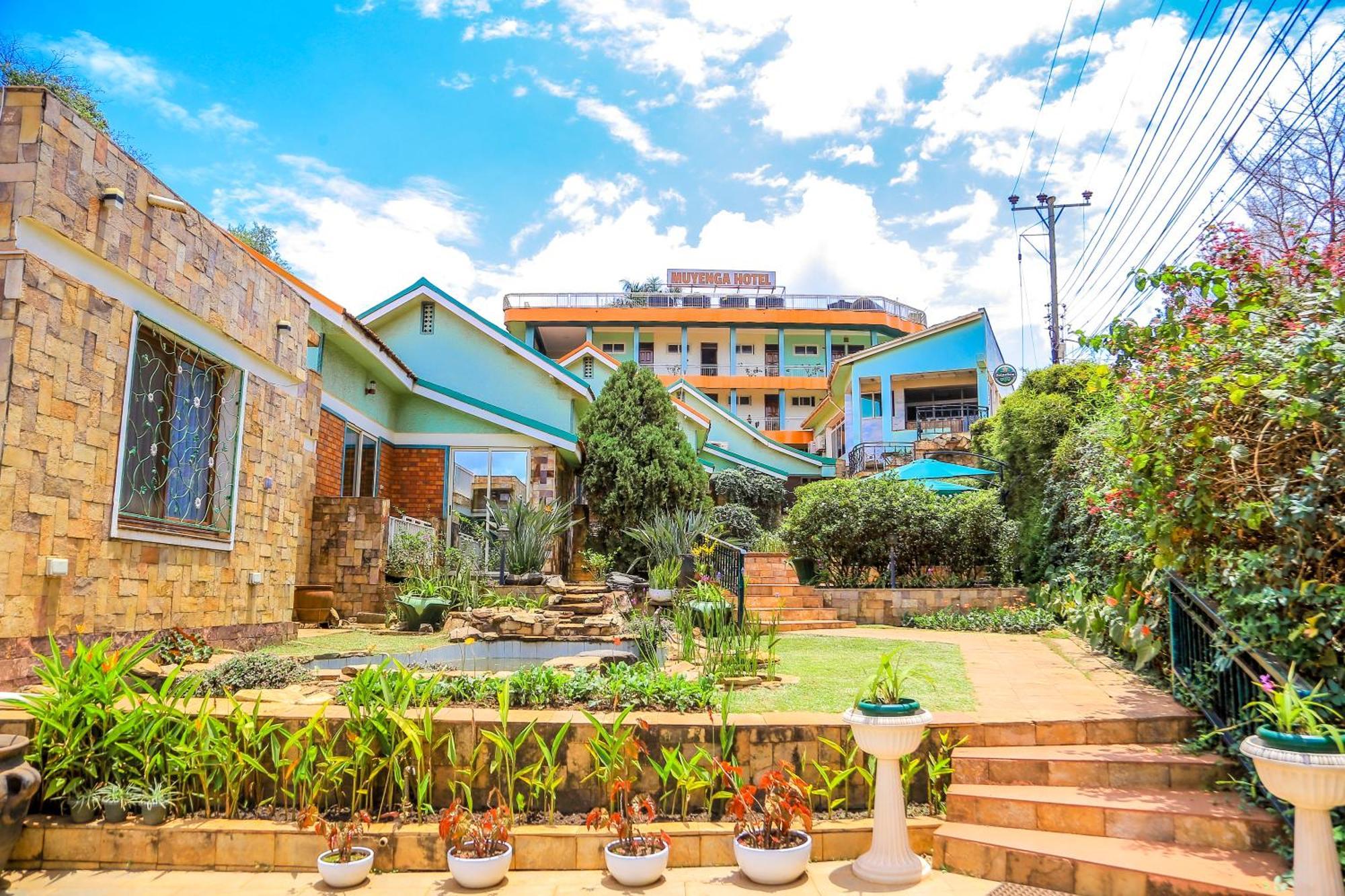 Shangri-La Hotel Muyenga Bugolobi Extérieur photo